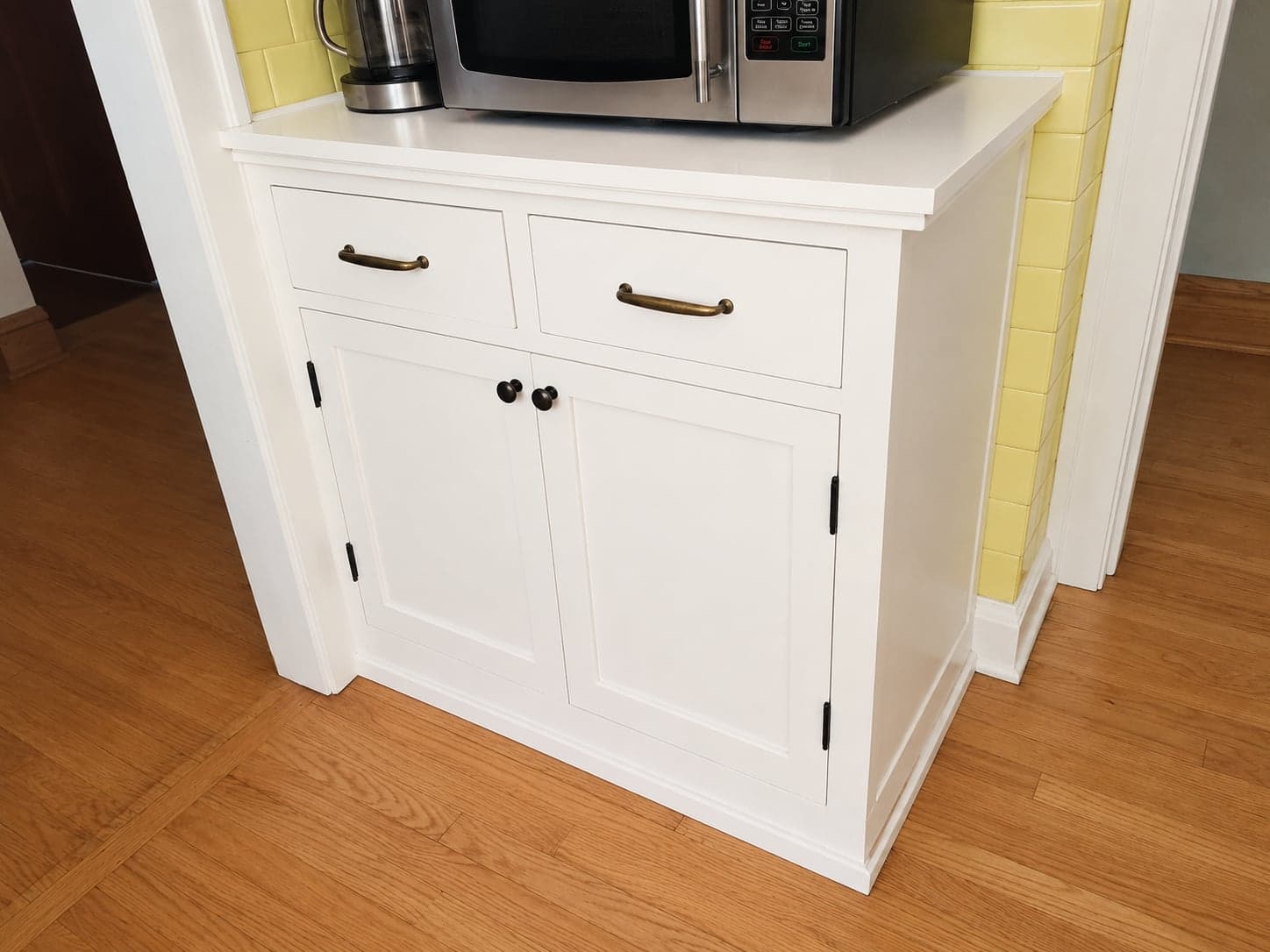 White Shaker Base Cabinet, 2-Drawer 2-Door, Built-In Style, Good Condition